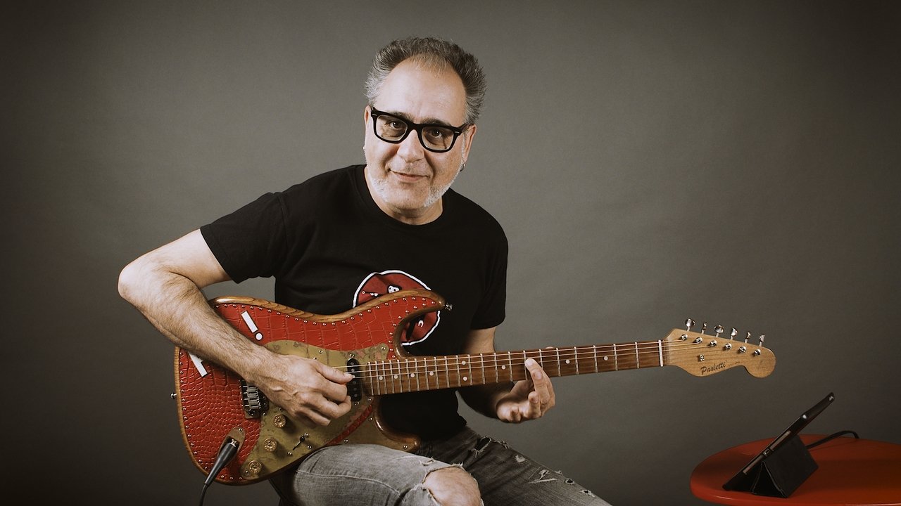 Arpegios menores: una octava