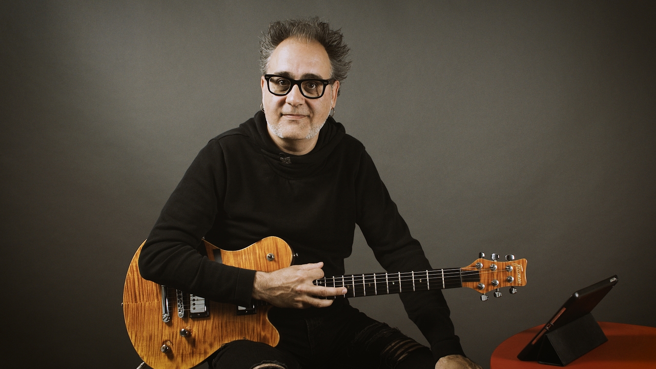 Cómo averiguar la tonalidad de una canción (método 3)